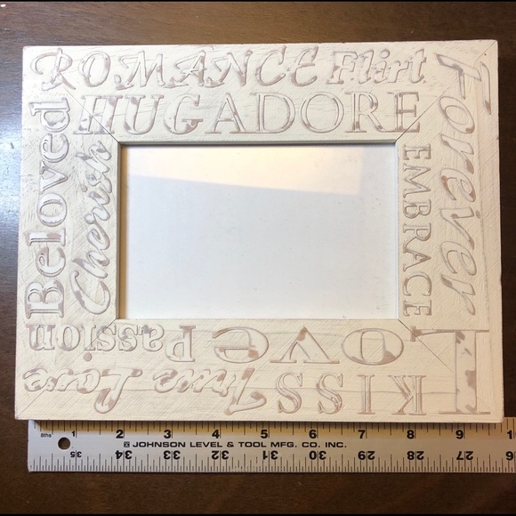 ❤️Rustic White Wood 4x6 ❤️ Love Themed Frame - Picture 1 of 6